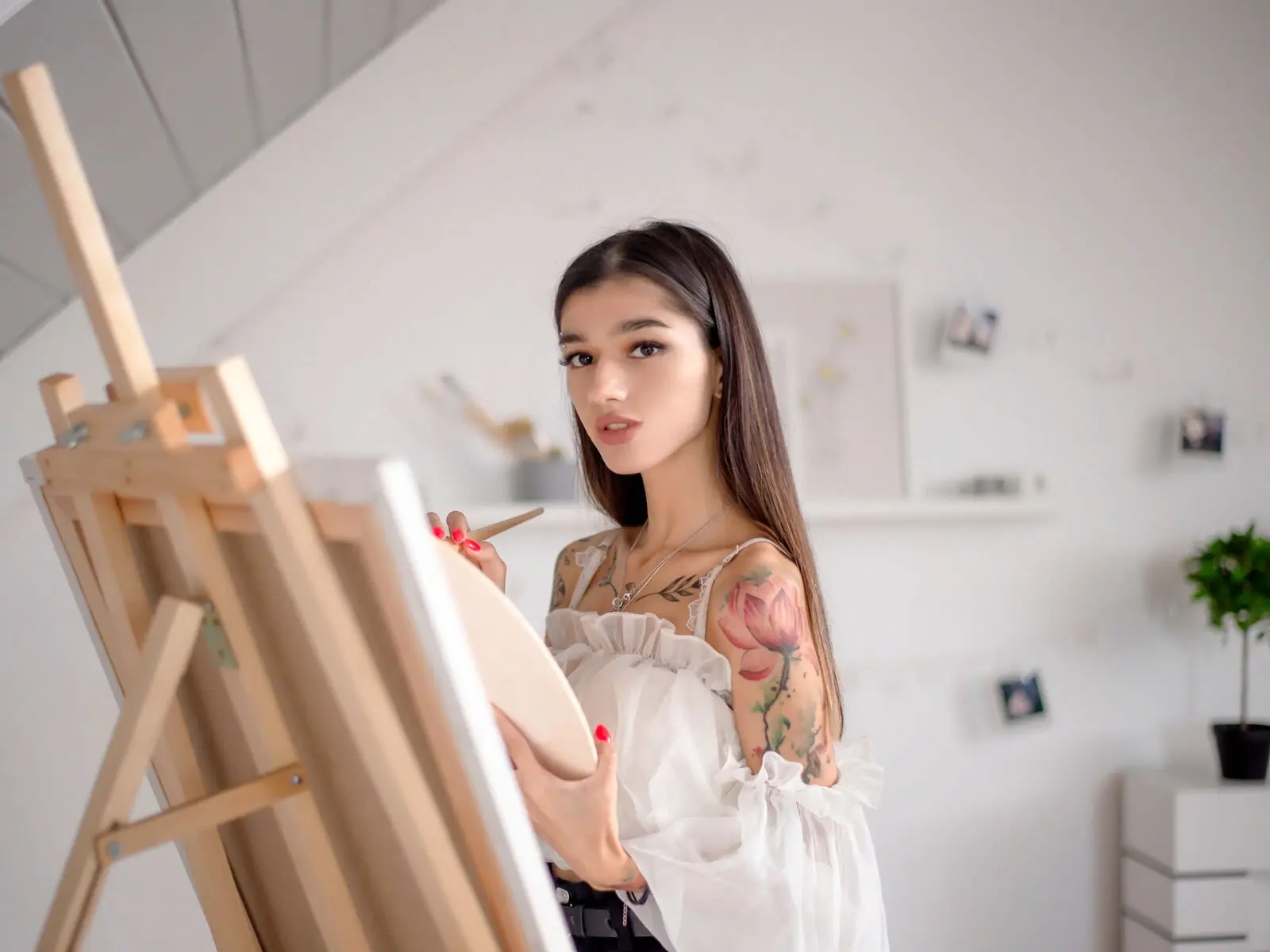 SoLovelyChloe's Sex ChatRoom